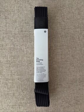 lululemon athletica Stretching Strap in Black